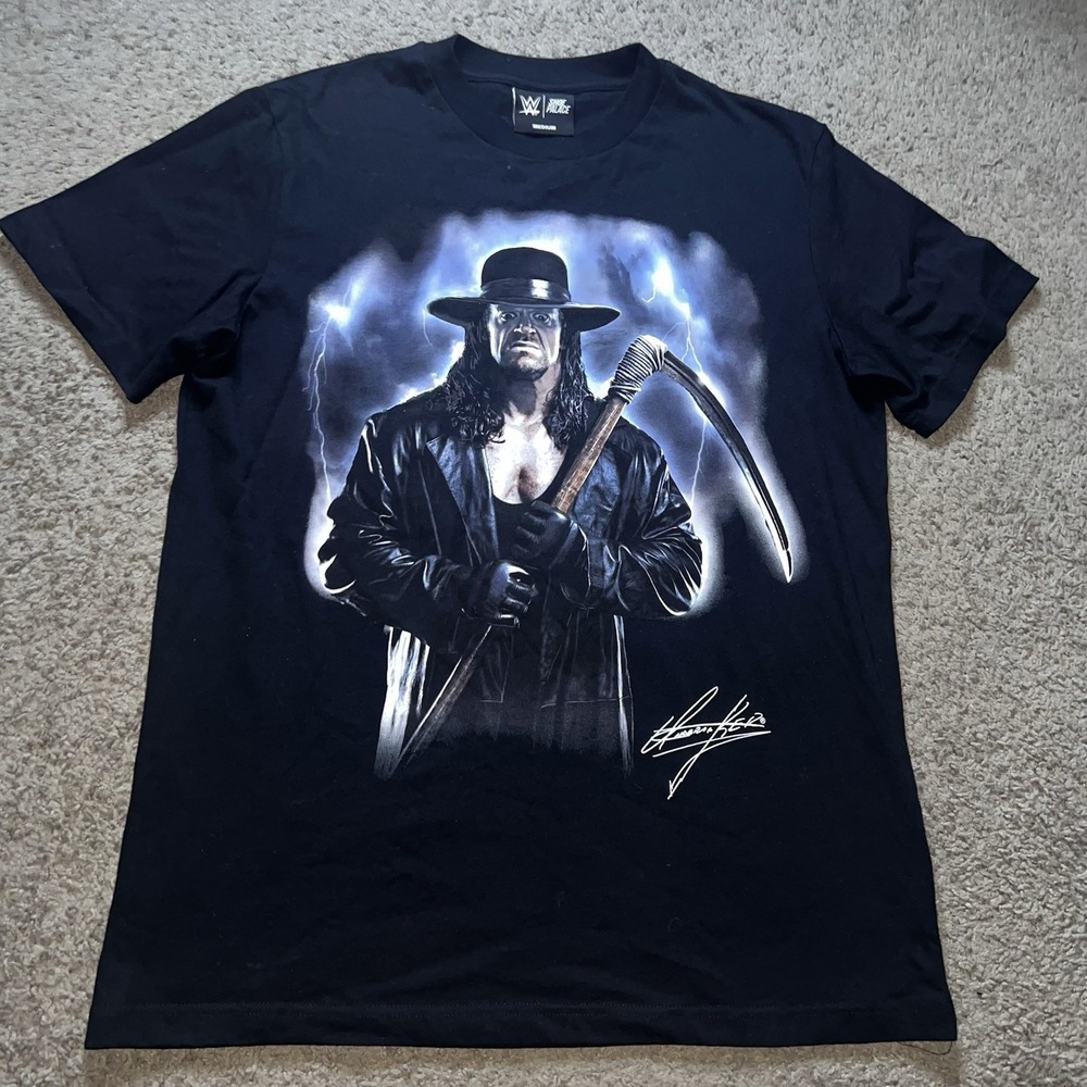 WWE‎ x Shoe Palace The Undertaker Scythe Graphic T-Shirt Medium